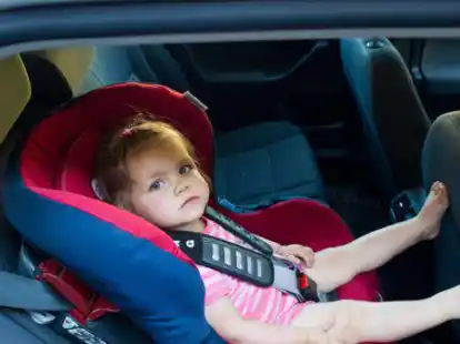 Hitzefalle Auto: Kinder sollten niemals allein im Wagen zur&uuml;ckgelassen werden.