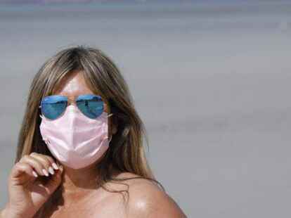 Ein Sommer mit Corona? Auch an der Nordseek&uuml;ste steigen die Zahlen wieder.