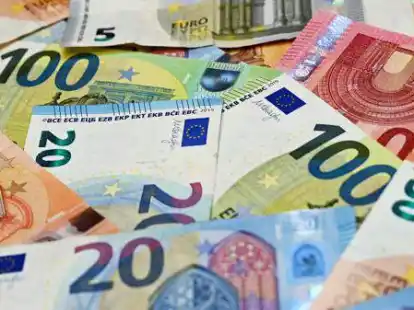 Ohne erhebliche Kreditaufnahmen ist die Finanzierung des Baus einer neuen Schule in W&uuml;sting nicht hinzukriegen, meinen die Gr&uuml;nen.