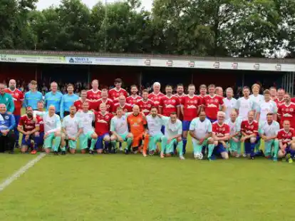 Am Sonntag spielte der SV B&ouml;sel im B&uuml;rgermeister-Elsen-Stadion gegen die Traditionsmannschaft vom SV Werder Bremen.