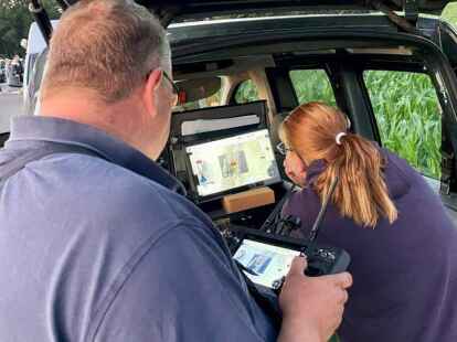 Rund um den Woldweg in Wehnen wurde am Dienstag bis in die Nacht nach Joe gesucht.