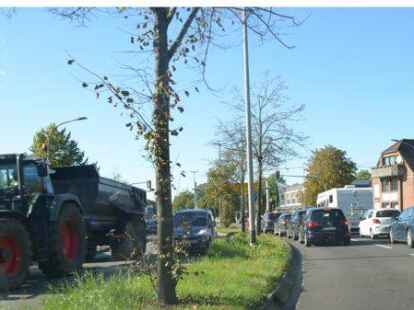 Die Pferdemarktkreuzung in Aurich ist eine der meistbefahrenen Knotenpunkte im Auricher Stadtgebiet. Mit dem Bau der geplanten B210n k&ouml;nnte der Innenstadtring auch f&uuml;r Fahrr&auml;der mehr genutzt werden.