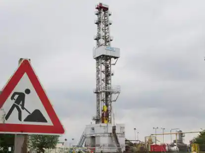 So wie hier an der Erdgasbohrung in Brettorf k&uuml;ndigt die Exxon Mobil Arbeiten an einer Erdgasf&ouml;rderung in Emstek an.