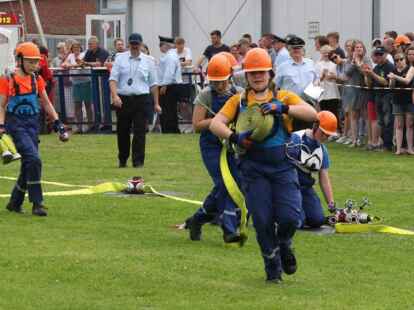 Jede Menge Action wurde beim Ovelg&ouml;nner Gemeindefeuerwehrtag in Neustadt geboten.