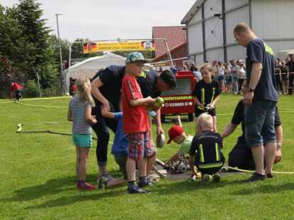 Jede Menge Action wurde beim Ovelg&ouml;nner Gemeindefeuerwehrtag in Neustadt geboten.