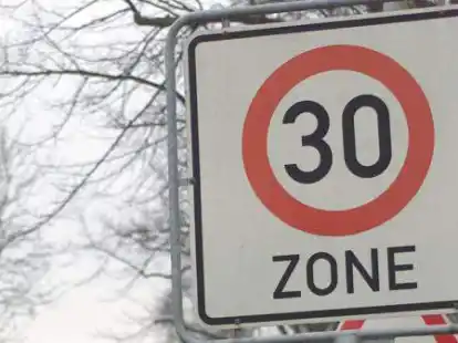 Tempo 30 wird vorerst auf Auricher Stra&szlig;en nicht als Regelgeschwindigkeit eingef&uuml;hrt.