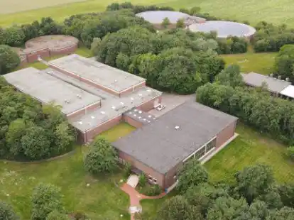 Aus der Vogelperspektive: Das Wasserwerk Th&uuml;lsfelder an der Dwergter Stra&szlig;e in Augustendorf.