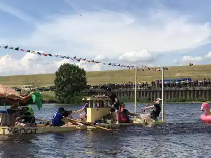 Die Kapit&auml;ne und ihre Crews hatten sich f&uuml;rs Boot-Design allerlei einfallen lassen.