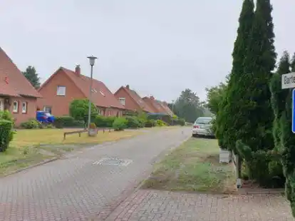 Soll saniert werden: der Gartenweg in Gro&szlig;enkneten.