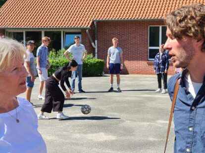 Die Schulsozialarbeit hat Ilona Seebeck bisher zus&auml;tzlich zu ihren weiteren Aufgaben an der Zinzendorfschule betreut. Nun gibt sie die Aufgabe an Paul Hecht ab, der an vier Tagen in der Woche vor Ort ist.