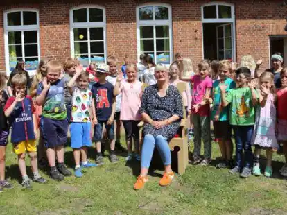 Birgit Humberg, Leiterin der Grundschule Habbr&uuml;gge, wurde am Mittwoch in den Ruhestand verabschiedet.