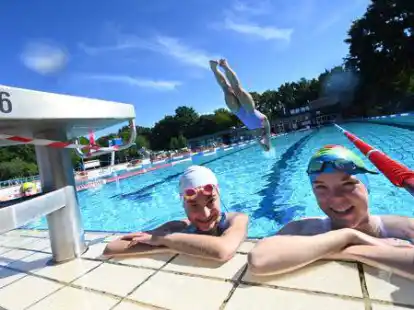 Die Badezeiten im Freibad am Fl&ouml;tenteich m&uuml;ssen krankheitsbedingt verk&uuml;rzt werden.