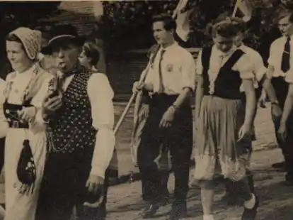 Die Vertriebenen aus Schlesien bewahrten bis in die 50er Jahre Brauchtum ihrer Heimat in der schlesischen Landsmannschaft.