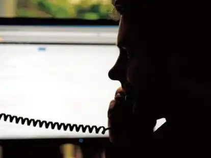 Ist die Gemeinde telefonisch nur schwer erreichbar (Symbolbild)? Was die Verwaltung zur Service-Kooperation mit der Stadt Oldenburg sagt, erfahren Besucher des Ausschusses Digitalisierung an diesem Donnerstag.