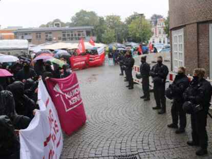 Eine Demonstration gegen die AfD-Versammlung in Brettorf ist am 2. Juli geplant (Symbolbild).