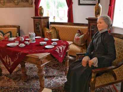 Eine Ausstellung erinnert in der Burg an Dr. Hermine Heusler-Edenhuizen, Pewsums ber&uuml;hmteste Tochter. Bild: Axel Pries