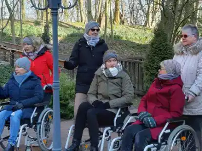 Auch eine neue Erfahrung: Mit dem Rollstuhl unterwegs, als Betroffene oder Pflegende.