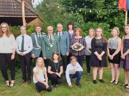 Die Vorfreude steigt: Das Schepser K&ouml;nigshaus um Bernd Harms und Karin Wittenberg.