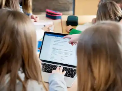 Unterricht in einer Klasse: Ob in Schulen mit dem F&ouml;rderschwerpunkt &bdquo;Lernen&ldquo; nach 2028 noch unterrichtet wird, ist noch nicht endg&uuml;ltig entschieden.