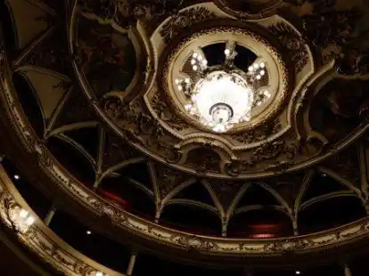 Das Gro&szlig;e Haus: Im Oldenburgischen Staatstheater fand das Patenschaftskonzert statt.