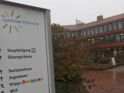 Das Kreishaus Landkreis Oldenburg in Wildeshausen ist Veranstaltungsort f&uuml;r die Kunstausstellung.