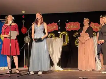 &bdquo;Class of 2022&ldquo;: Die erfolgreichen Obersch&uuml;ler feierten nach dem Vorbild von amerikanischen Highschool-Abschlussfeiern.