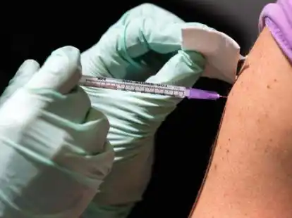 Corona-Impfungen: Weiterhin gibt es nur wenig Erst- und Zweitimpfungen im Landkreis.