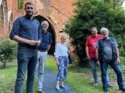 Besuch des SPD-Landtagskandidaten Thore G&uuml;ldner (von links) im Klostermuseum: Klaus Rademacher, Jutta Schr&ouml;der, Bernd Stolle und Rudolf Genz.