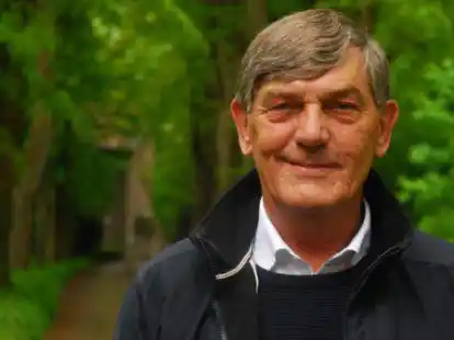 Ver&auml;rgert &uuml;ber die &bdquo;rauen Sitten&ldquo; des politischen Umgangs in Schortens: B&uuml;rgermeister Gerhard B&ouml;hling.