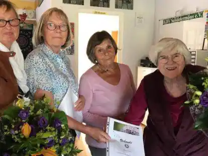 Ehrungen der Landfrauen Cleverns-Sandelerm&ouml;ns (von links) Magdalene Dankwort, Anna Zurborg, Christa Schnettler, Marie Tjardes, es fehlt: Hanne Tenne-Wachtendorf