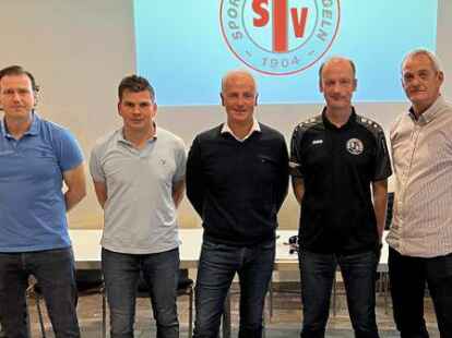 Der neu gew&auml;hlte, gesch&auml;ftsf&uuml;hrende Vorstand: (von links) Cord Clau&szlig;en, Sascha Ulpts, J&ouml;rg Baumann, Rainer Meinen und Thomas Frank.