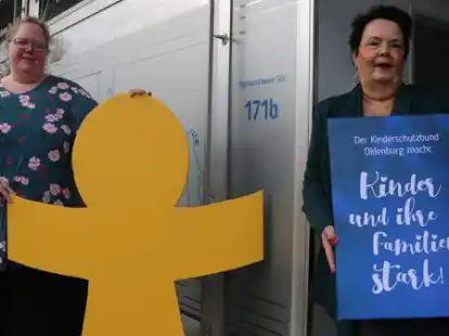 Freuen sich &uuml;ber zahlreiche Teilnehmer beim neuen Kursangebot: Sandra Strahler (links, p&auml;dagogische Leitung) und Monika Kreye (Gesch&auml;ftsf&uuml;hrung Kinderschutzbund)