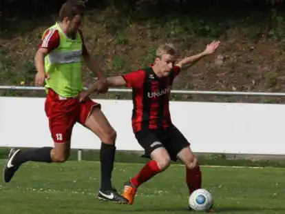 Dennis Reiners (rechts) erzielte oft das entscheidende Tor &ndash; wie hier beim Sedelsberger 1:0-Sieg gegen den SV Cappeln in der Saison 2016/17.