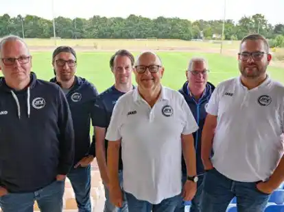 Vorstand des JFV Cloppenburg: Stefan Heitgerken (von links), Oliver Hermes, Jan Liesert, Hans Fahrenholz, Hans-Peter Zuckschwerdt und Patrick Hochartz.