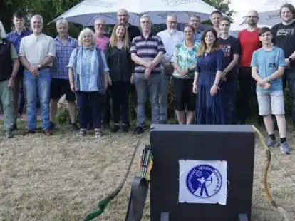 Feierten 30 Jahre Vereinsgeschichte: Mitglieder des Bogensports Wildeshausen.