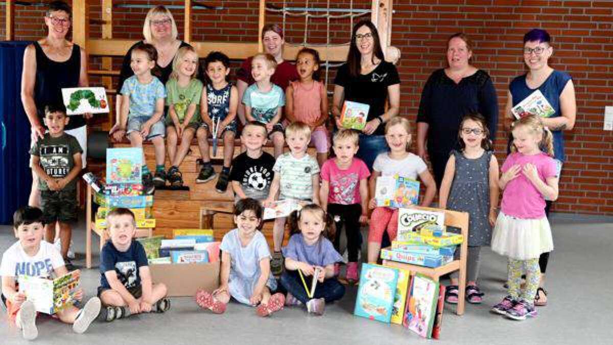 Neue Kinderbücher und Spiele für Kita Habbrügger Weg in Ganderkesee