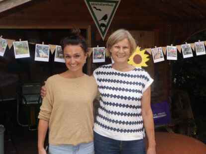 F&uuml;r die Lehrerin Sonja Eitel-Harms (r.) geht eine lange &Auml;ra mit der Garten-AG zuende. Gina Grunenberg wird ihre Nachfolge antreten. (Bild: Wolfgang Wittig)