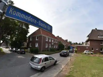 Im Jahr 1941 benannt: Die Kommodore-Bonte-Stra&szlig;e in Varel