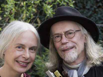 Wollen mit irischer Musik begeistern: Ulrike und Claus von Wei&szlig; alias Planxties & Airs.