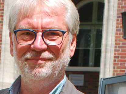 Reinhold Harms ist erster hauptamlicher Leiter der 2011 entstandenen Bildungsregion Friesland gewesen. Nun wurde er vom Landkreis in den Ruhetand verabschiedet.