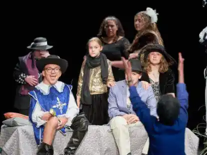 Alle M&uuml;hen im Vorfeld haben sich gelohnt: Bild von den Proben f&uuml;r das St&uuml;ck &bdquo;Ohne mein Handy???&ldquo; in der Nordseehalle.