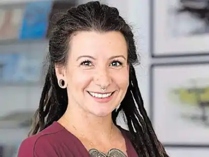 Verr&uuml;ckt nach Fu&szlig;ball: Wiebke Roprecht.