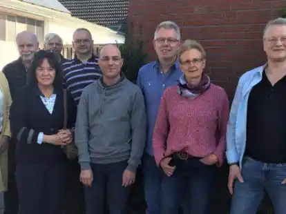 Interessieren sich f&uuml;r nat&uuml;rliche Heilmethoden: Monika Hollje (von links), Peter Retzlaff, Barbara Mumdey, J&uuml;rgen Mumdey, Robert Otten, Alexander Hoffmann, Johann Wachtendorf, Anke Wachtendorf und Ralph Potthast als Sprecher des Forums.