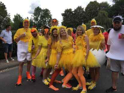 Pferdemarkt Ovelg&ouml;nne 2019: Tolle Stimmung, tolles Wetter, Rekordbeteiligung - die Bedingungen h&auml;tten f&uuml;r den gro&szlig;en Umzug am Sonntag durchs Burgdorf gar nicht besser sein k&ouml;nnen.