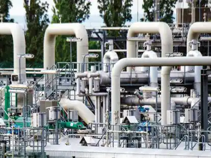 Rohrsysteme und Absperrvorrichtungen in der Gasempfangsstation der Ostseepipeline Nord Stream 1 und der &Uuml;bernahmestation der Ferngasleitung OPAL (Ostsee-Pipeline-Anbindungsleitung) in  Lubmin.