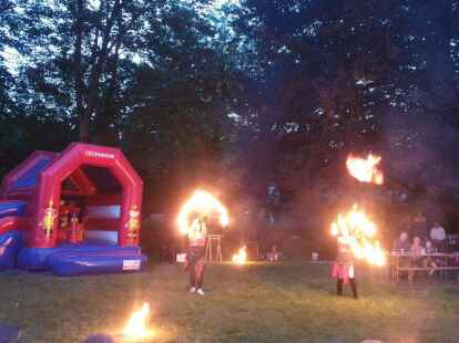 Sommerfest der Dorfgemeinschaft Bookhorn im Apfelgarten der alten Bookhorner Schule