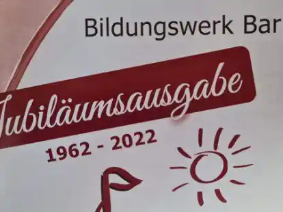 Das neue Programmheft des Bildungswerk Bar&szlig;el erscheint als Jubil&auml;umsausgabe.