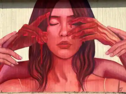 Kritisiert die Entscheidung des obersten us-amerikanischen Gerichtshofes, das Grundsatzurteil in Bezug auf Schwangerschaftsabbr&uuml;che (Roe vs. Wade) aus dem Jahr 1973 zu kippen: Das Bild von Jolene Kitsume aus Gent.