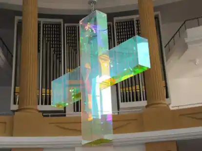 Das Kreuz in der Lambertikirche &ndash; am 3. September findet dort die erste &bdquo;Taufe to go&ldquo; statt.