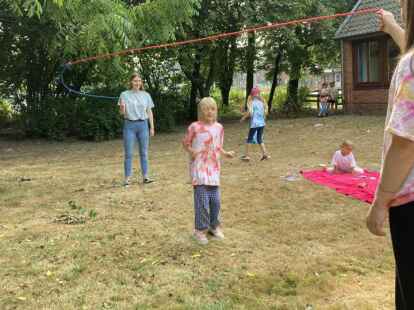 Ganze 104 mal kann die siebenj&auml;hrige Ruby &uuml;ber das Seil springen.